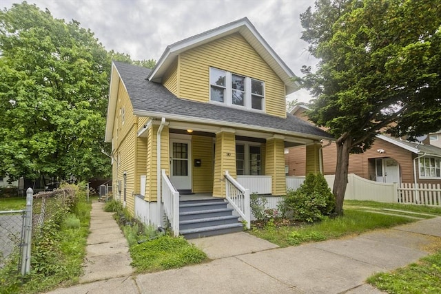 80 Rochelle St, Springfield, MA 01109 - bungalow with a porch, a shingled roof, and fence