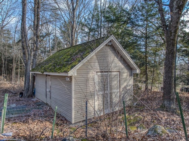 view of outbuilding