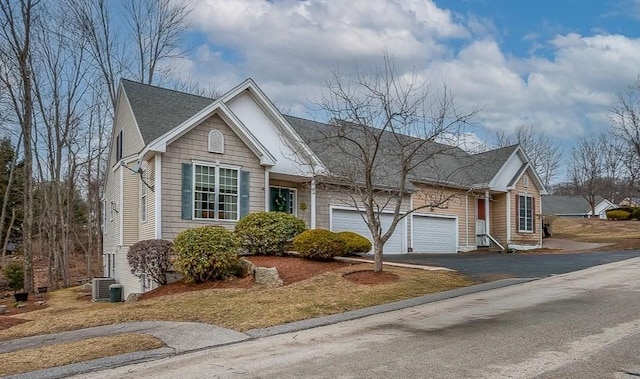 9 Summerfield Dr Unit 8, Grafton, MA 01560 - view of front of property with a garage and driveway