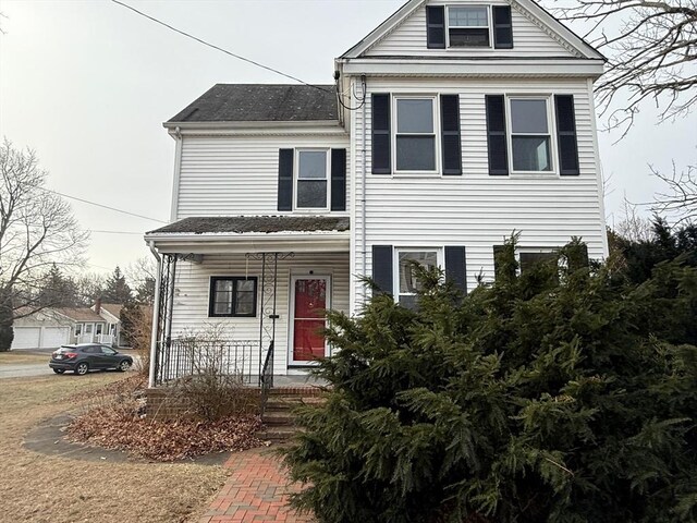 view of front of house