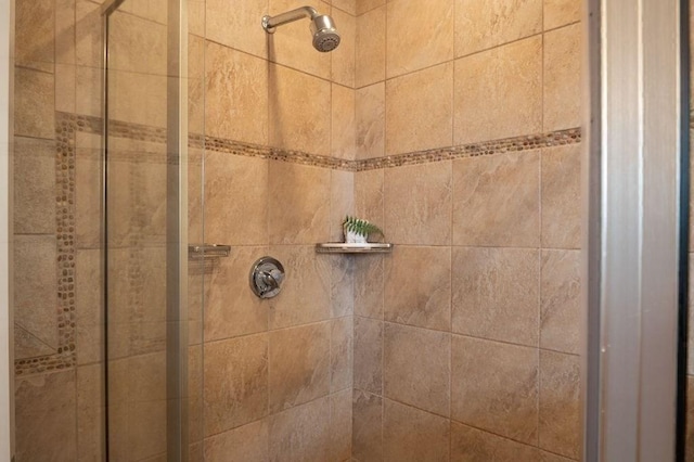 32 Northern Blvd, Newbury, MA 01951 - room details with a stall shower