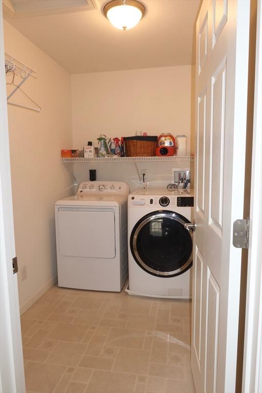 12 Sterling Ln Unit 12, Walpole, MA 02081 - laundry area with washer and dryer