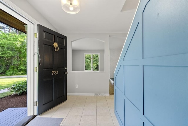 731-R Grove St, Norwell, MA 02061 - entrance foyer with arched walkways and light tile patterned floors