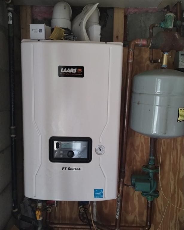 7 Pontos Ave, Burlington, MA 01803 - utilities featuring water heater