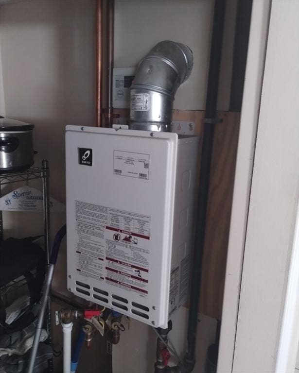 7 Pontos Ave, Burlington, MA 01803 - view of utility room
