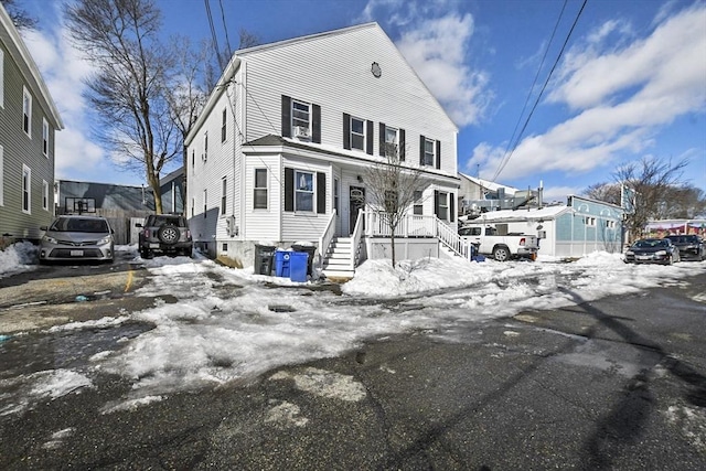 view of front of property