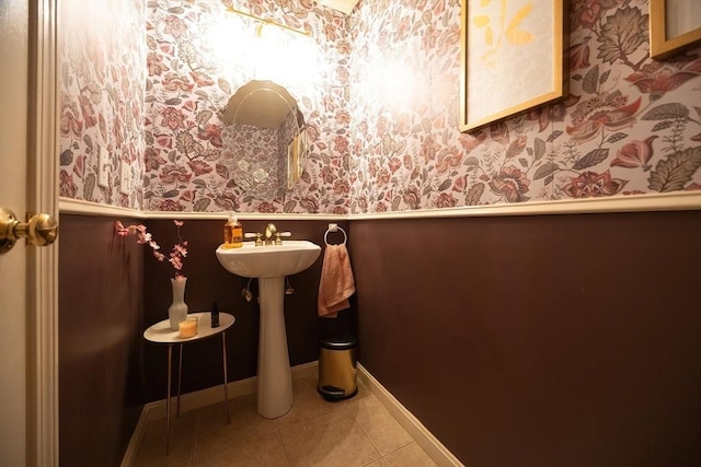 38 Nature View Dr Unit 38, Uxbridge, MA 01569 - bathroom with tile patterned flooring and wallpapered walls