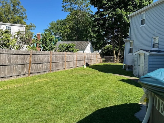 335 Euclid Ave, Lynn, MA 01904 - view of yard