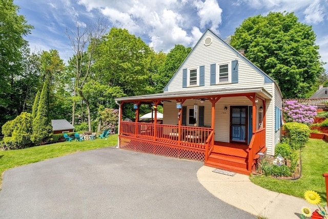 150 Appleton Cir, Fitchburg, MA 01420 - view of front of house featuring covered porch and a front lawn