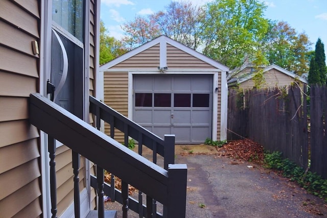 27 Bushwick Pl, Springfield, MA 01109 - detached garage featuring driveway