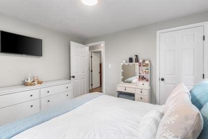537 S River St, Marshfield, MA 02050 - view of bedroom