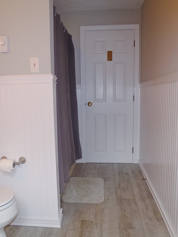 bathroom featuring toilet