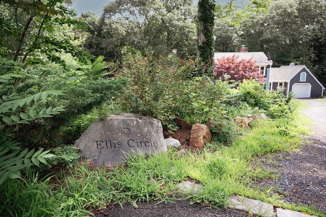 view of yard featuring a garage