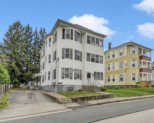 14 Halmstad, Worcester, MA 01607 - view of building exterior