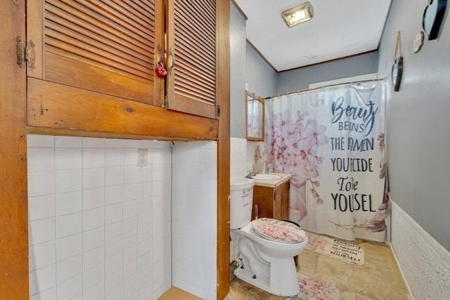 14 Halmstad, Worcester, MA 01607 - bathroom with toilet, vanity, and a shower with shower curtain