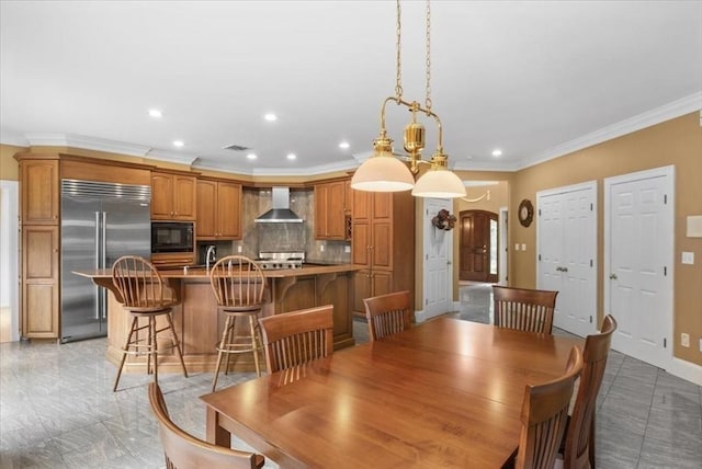 54 Wagon Rd, Walpole, MA 02081 - dining area with arched walkways, crown molding, and recessed lighting