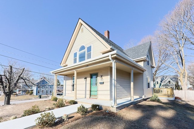 view of front of property featuring a porch