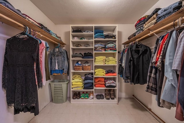 view of spacious closet