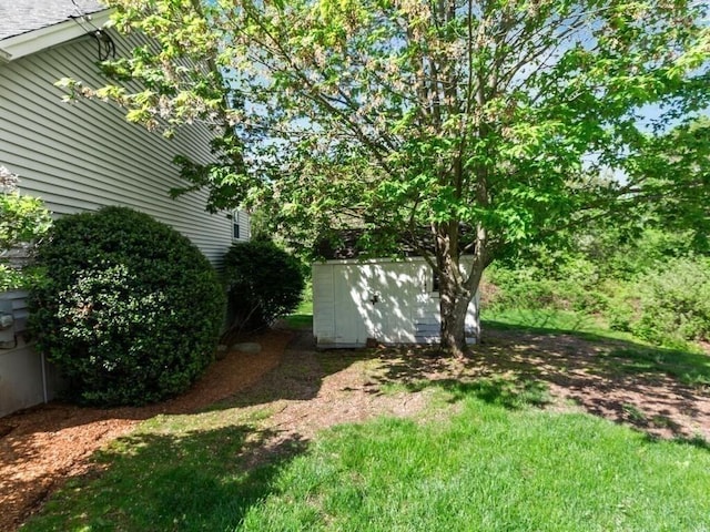 51 Old Stagecoach Rd, Attleboro, MA 02703 - view of green lawn
