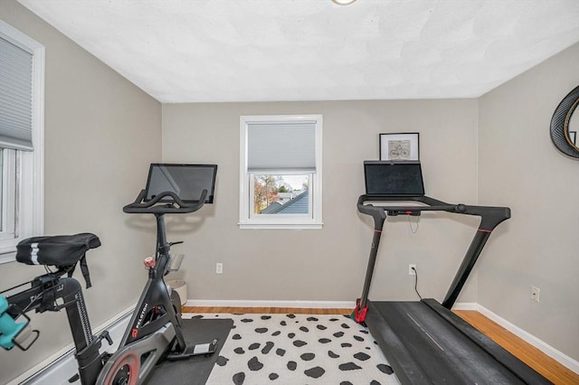 workout area with baseboards