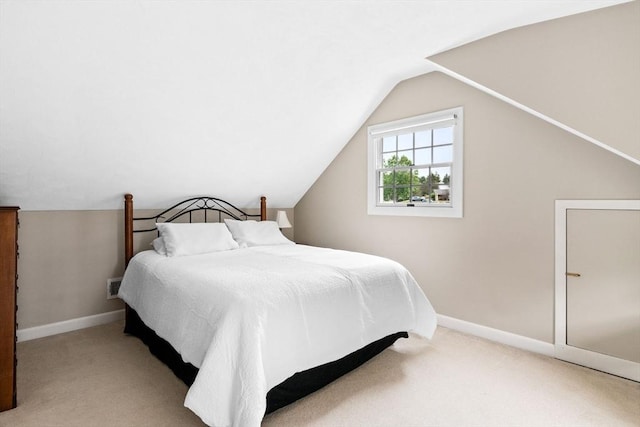42 Howe St, Ipswich, MA 01938 - bedroom featuring carpet floors, baseboards, and vaulted ceiling