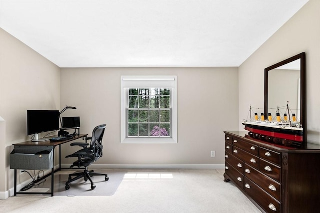 42 Howe St, Ipswich, MA 01938 - office space with light carpet and baseboards