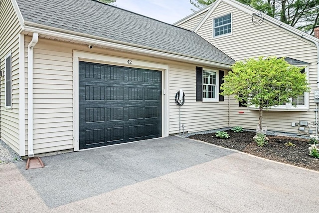 42 Howe St, Ipswich, MA 01938 - garage with driveway