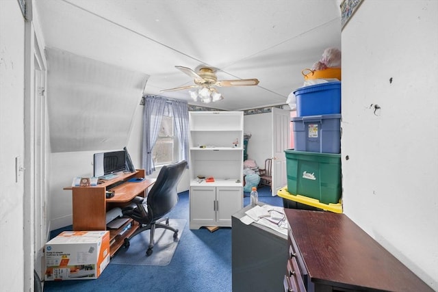 office featuring ceiling fan