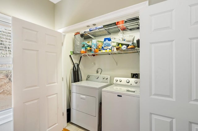 washroom with laundry area and washing machine and clothes dryer