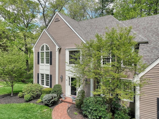 11 Edge Hill Rd, Hopkinton, MA 01748 - view of front of property featuring a shingled roof
