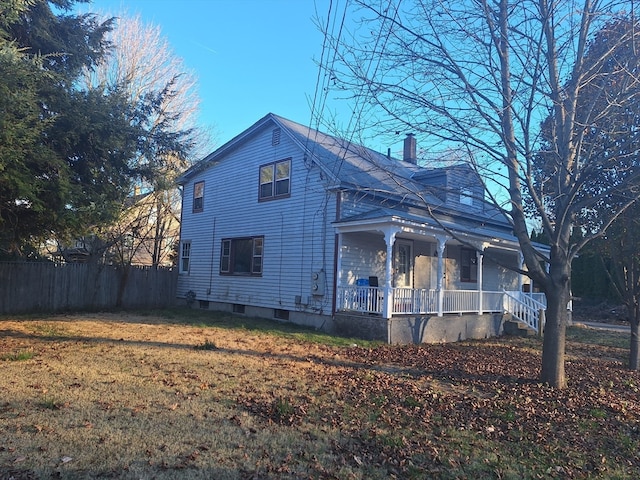 view of front of home featuring covered porch