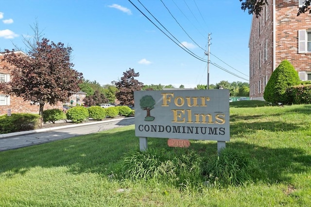 200 Manville Hill Rd Unit B-28, Cumberland, RI 02864 - exterior view of brick siding