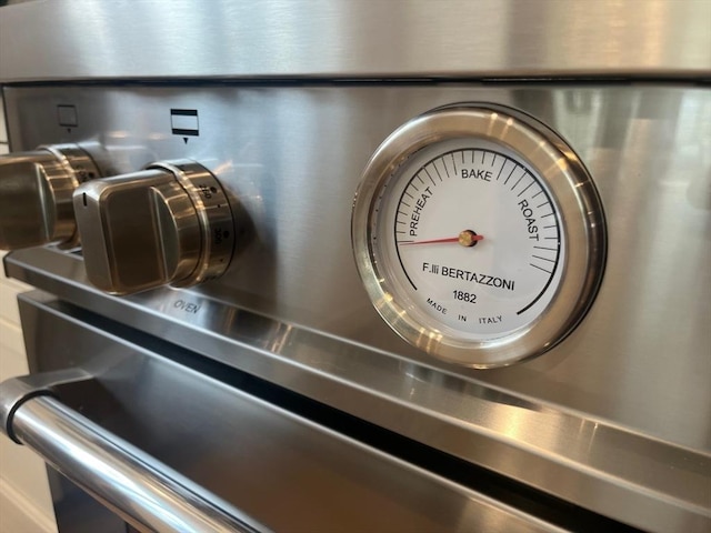 255 Old Main Rd Unit 2A, Falmouth, MA 02556 - detailed view of stove