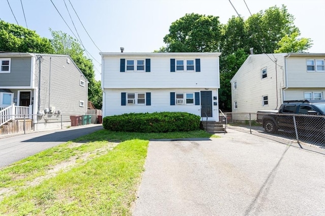 258-260 Pleasant St, Lowell, MA 01852 - view of colonial house