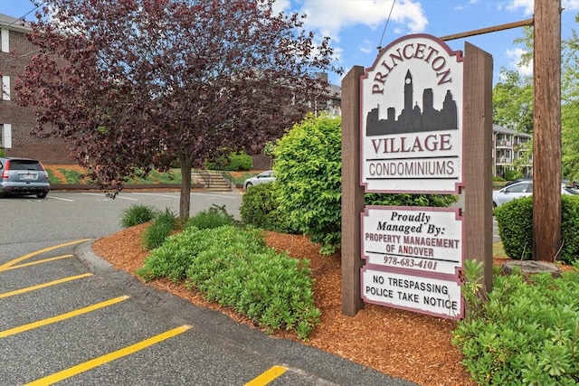 262 E Haverhill St Unit 17, Lawrence, MA 01841 - exterior view of a parking lot
