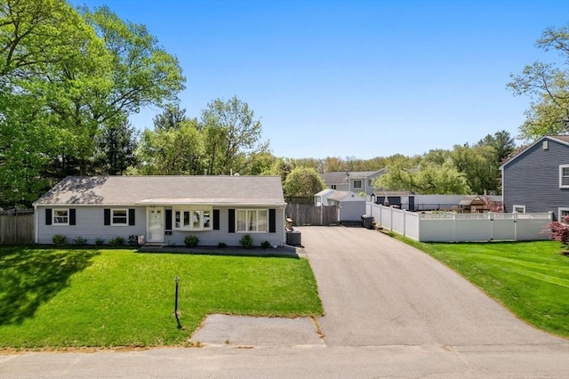5 Eclipse Ave, Chelmsford, MA 01824 - single story home featuring driveway