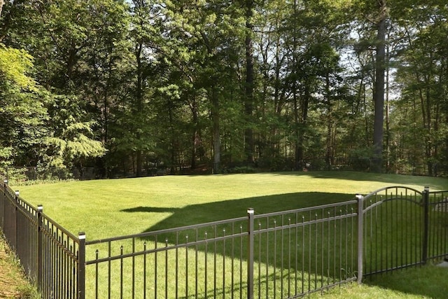 1000 Forest St, North Andover, MA 01845 - view of yard