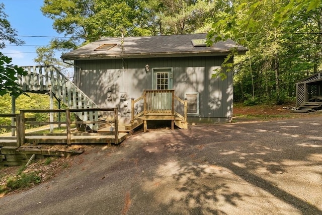 view of outbuilding