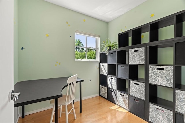 7 Penhollow Ln, Hampton Falls, NH 03844 - office space with wood finished floors and baseboards