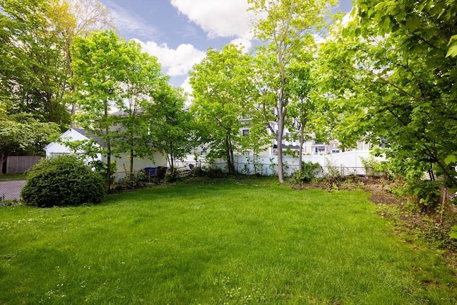 134 Brown St, Waltham, MA 02453 - view of yard