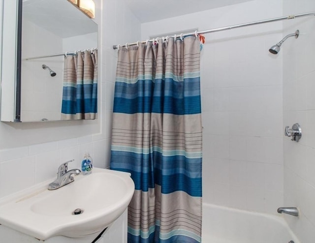 134 Brown St, Waltham, MA 02453 - full bath featuring shower / bath combination with curtain and vanity