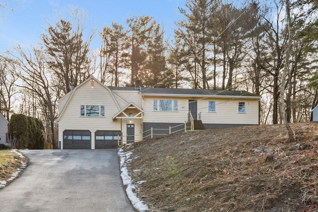 view of front facade with a garage