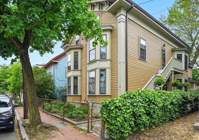 33B Pleasant Unit 33B, Cambridge, MA 02139 - view of side of home