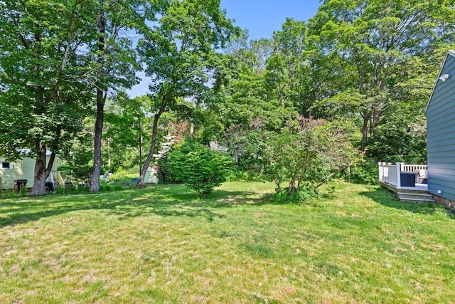 12 Russell St, Amesbury, MA 01913 - view of grassy yard