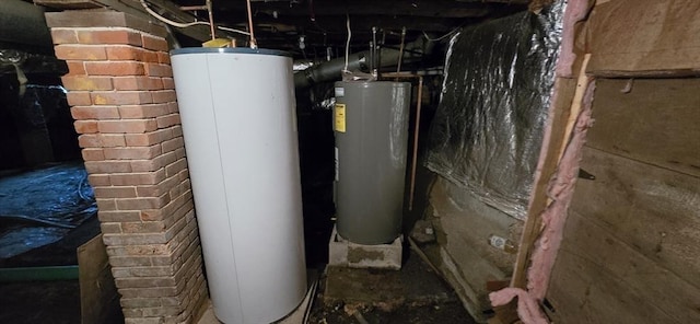 734 Main St, Amherst, MA 01002 - utility room with water heater