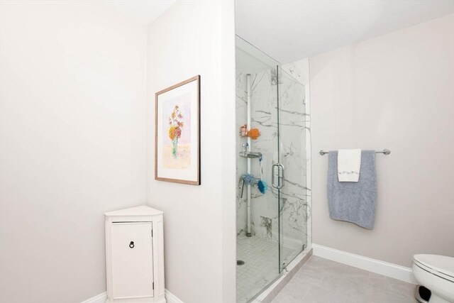 34 Split Rock Ln, Mattapoisett, MA 02739 - bathroom with a marble finish shower, toilet, and baseboards