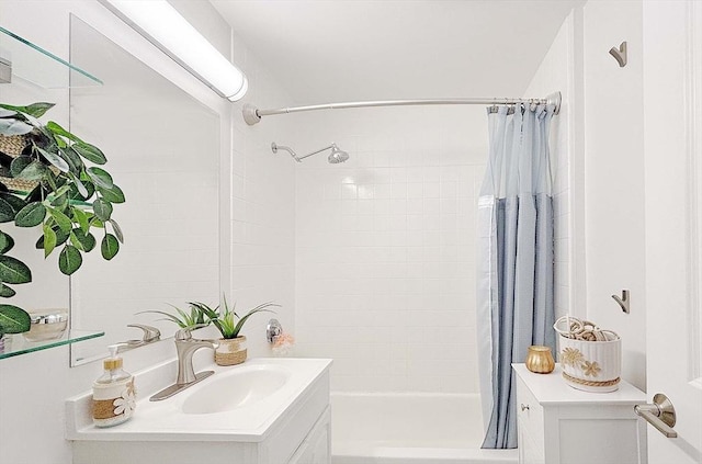 44 Lafayette Ave Unit 503, Chelsea, MA 02150 - bathroom featuring vanity and shower / tub combo