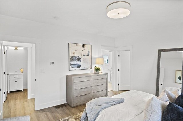 25 Salisbury Hill Blvd Unit 62, Worcester, MA 01609 - bedroom with light wood finished floors and baseboards