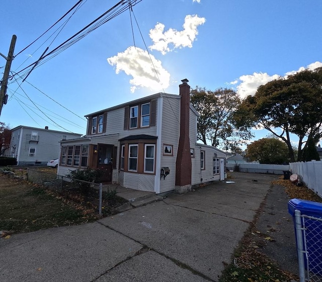 view of front of house