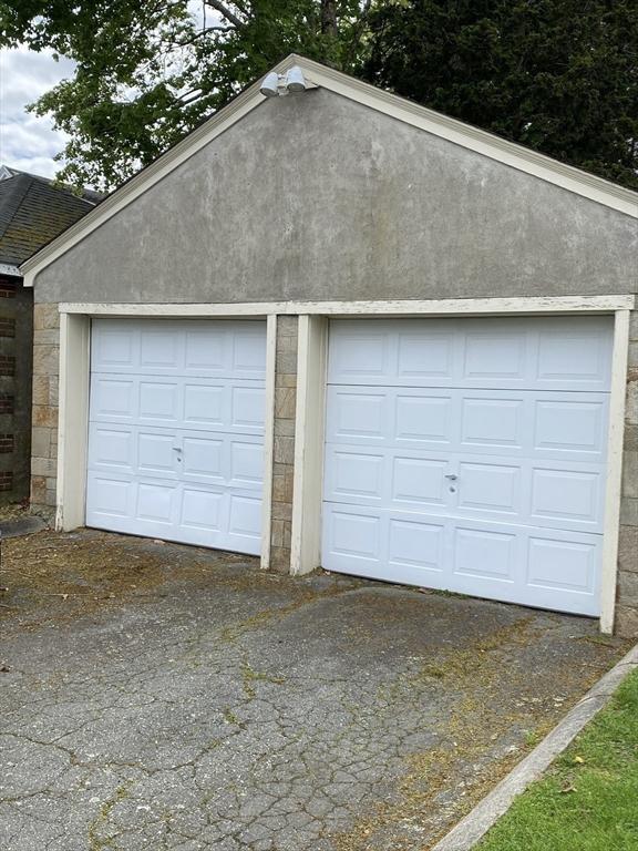452 W Clinton St, New Bedford, MA 02740 - view of garage